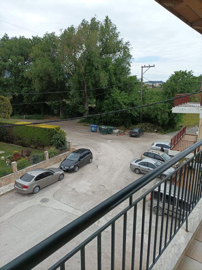 Teo'S 2 Persons Studio Deluxe B2 Патра Екстериор снимка